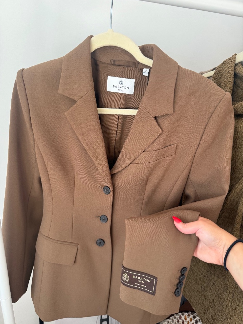 Aritiza Standout Blazer - NEW